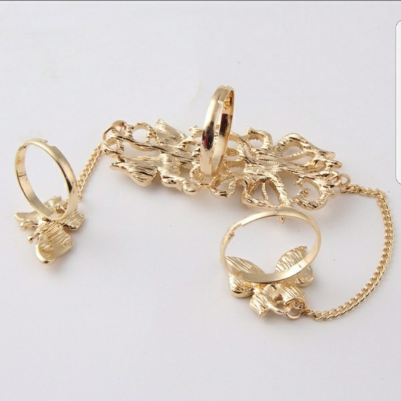 🥳GIFTED 🥳🦋 FLOWER AND BUTTERFLY RING 🦋 - Picture 3 of 3